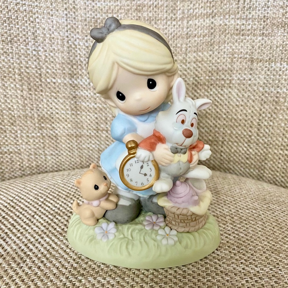 🎀Precious Moments Disney Alice In Wonderland🎀
